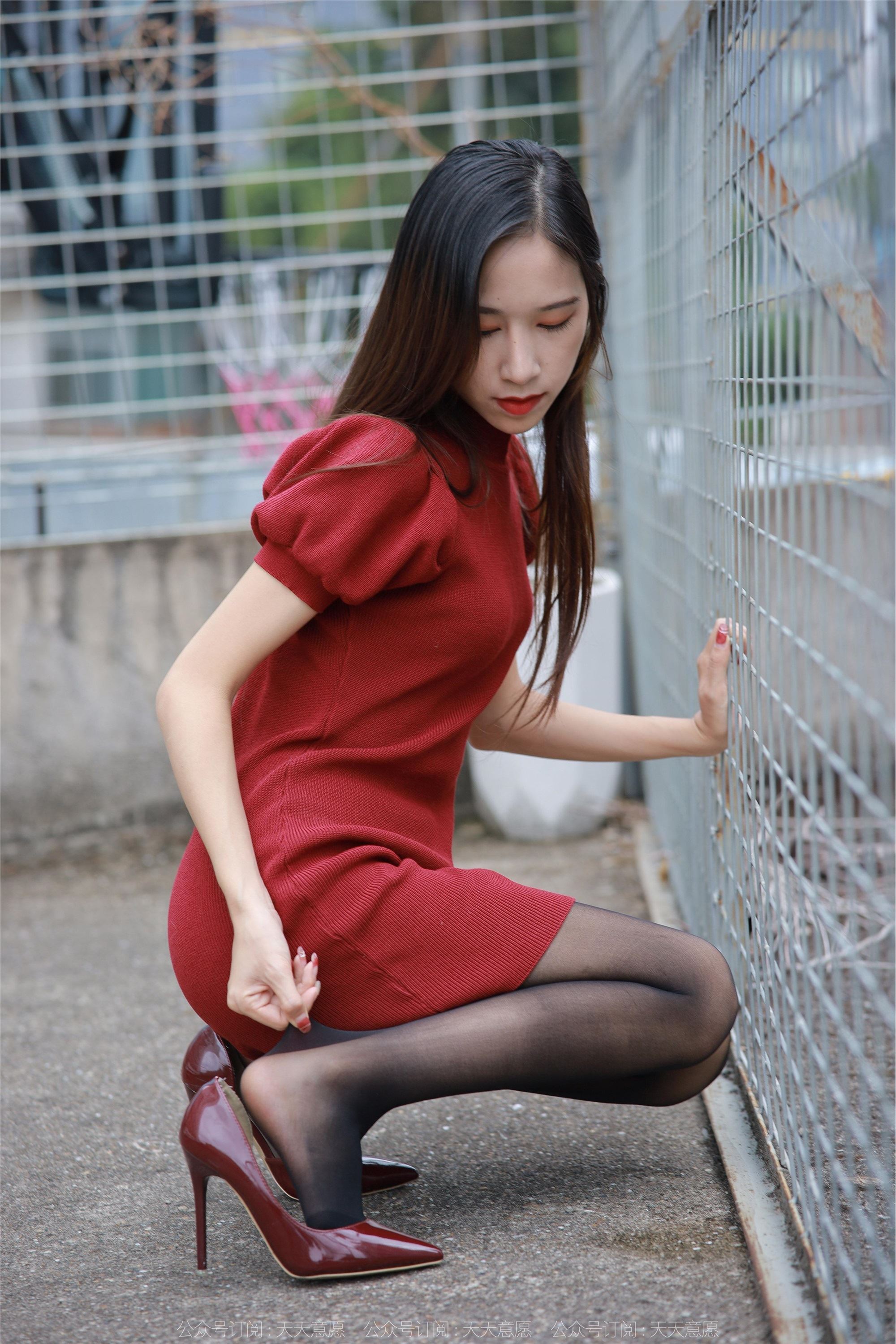 IESS异思趣向  2022.12.09 丝享家 1293 美子《酒红高跟鞋》